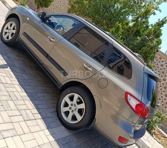 Hyundai Santa Fe-5
