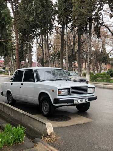 LADA (VAZ) 2107-1