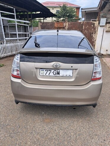 Toyota Prius-14