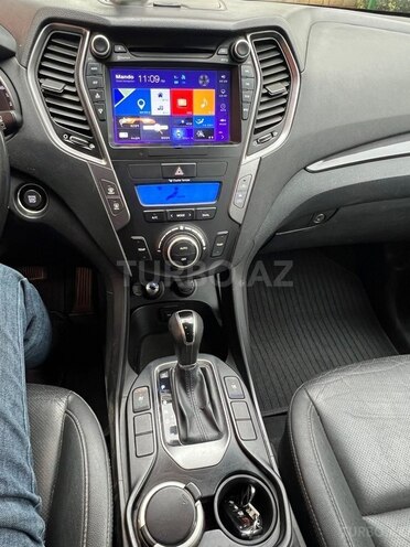 Hyundai Santa Fe-13