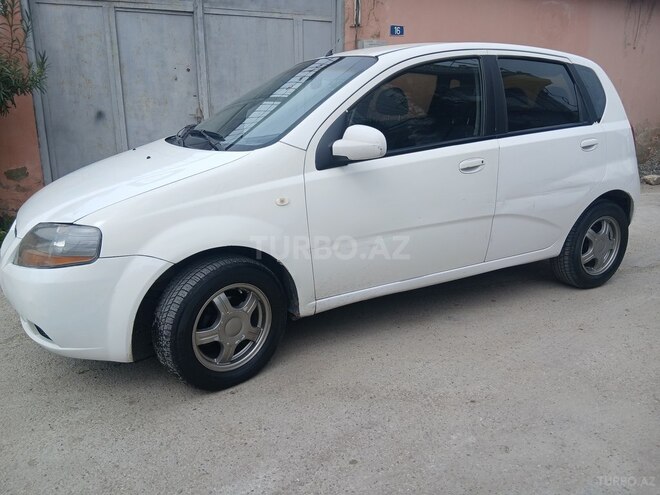 Chevrolet Aveo-4
