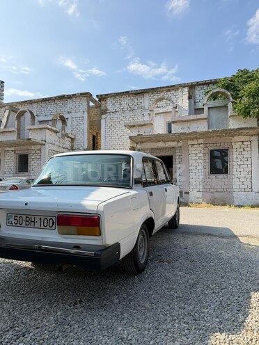 LADA (VAZ) 2107-4
