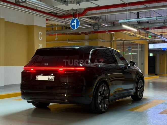 Li Auto L7-3