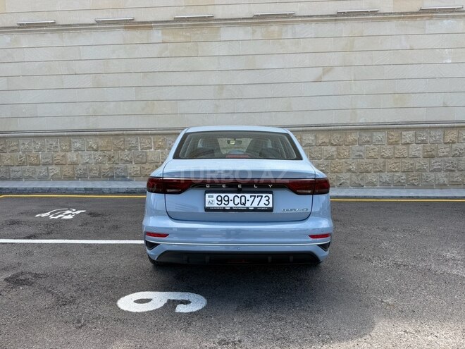 Geely Emgrand-7