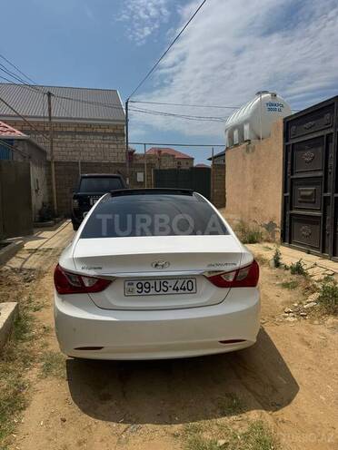 Hyundai Sonata-8
