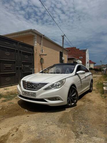 Hyundai Sonata-2