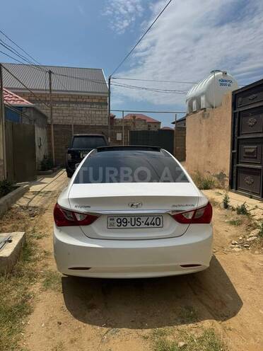 Hyundai Sonata-9