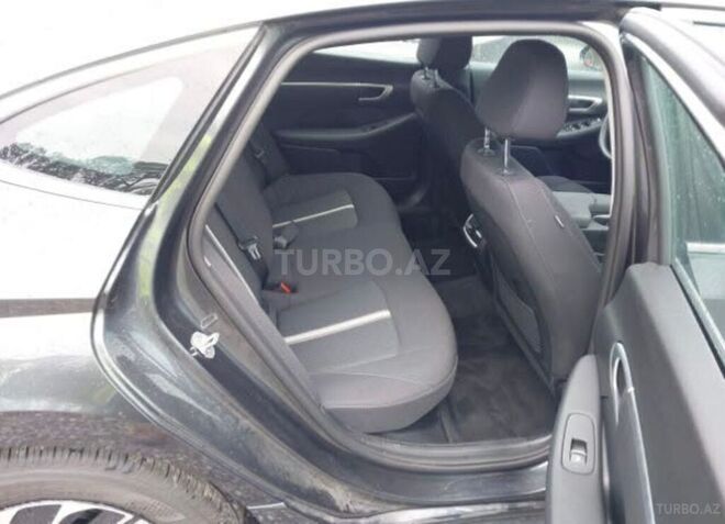 Hyundai Sonata-12
