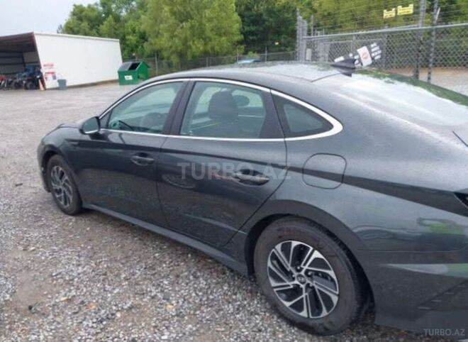 Hyundai Sonata-9
