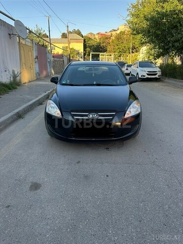 Kia Ceed-1