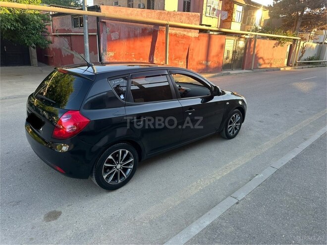 Kia Ceed-4
