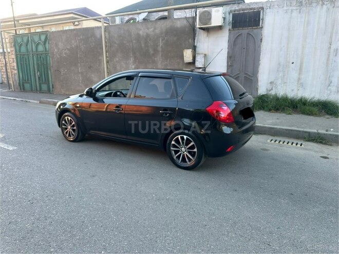 Kia Ceed-5