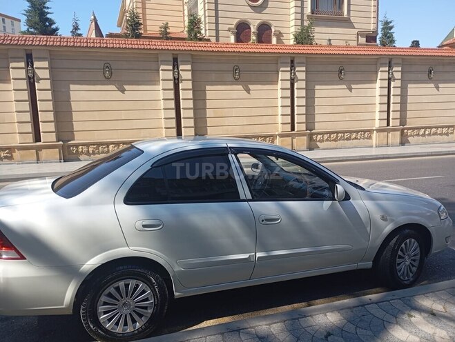 Nissan Sunny-3