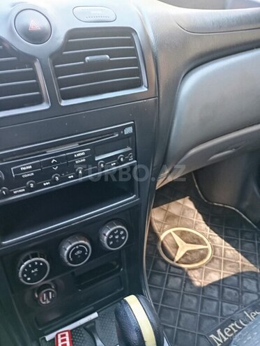 Nissan Sunny-6