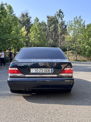 Mercedes S 320-21