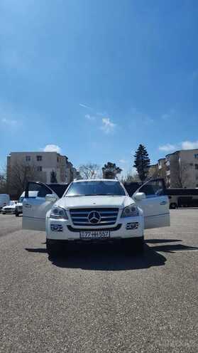 Mercedes GL 550 4MATIC-2