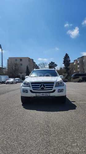 Mercedes GL 550 4MATIC-1