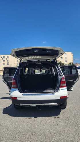 Mercedes GL 550 4MATIC-14