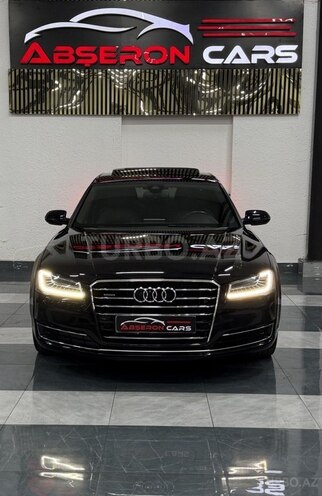 Audi A8-2