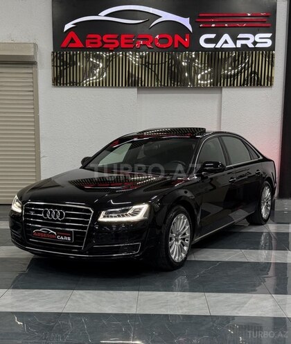 Audi A8-1