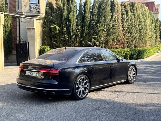 Audi A8-6