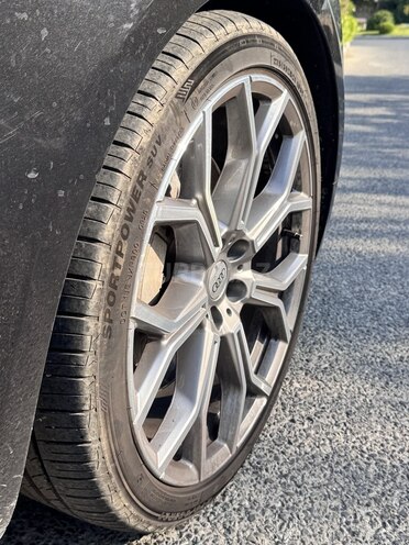 Audi A8-14