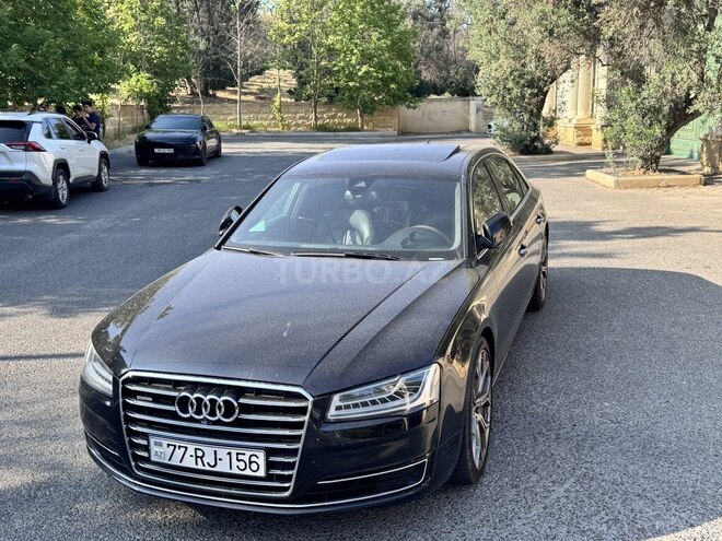 Audi A8-13