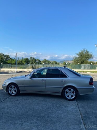 Mercedes C 240-4