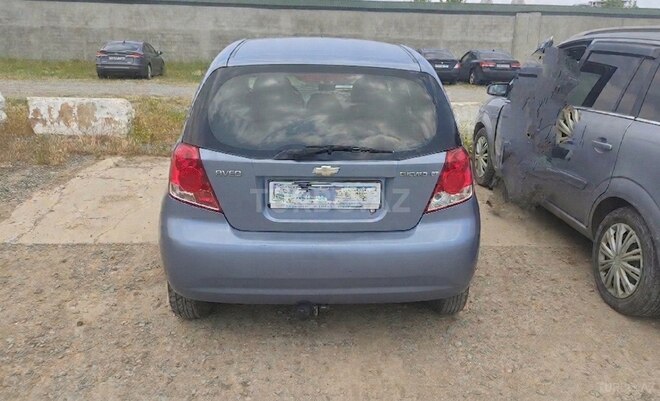 Chevrolet Aveo-3