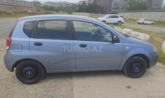 Chevrolet Aveo-12