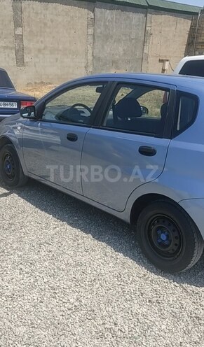 Chevrolet Aveo-13