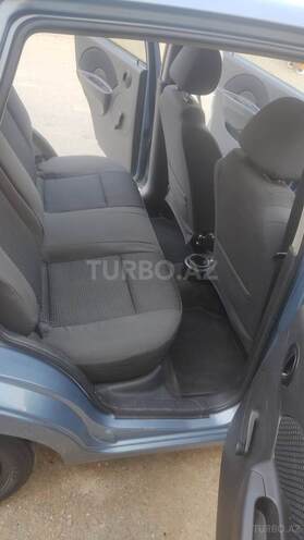 Chevrolet Aveo-6