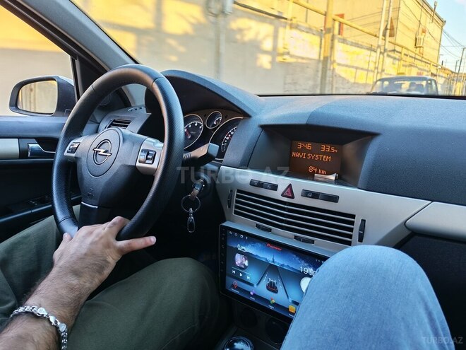 Opel Astra-10