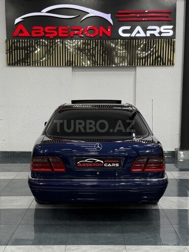 Mercedes E 230-12