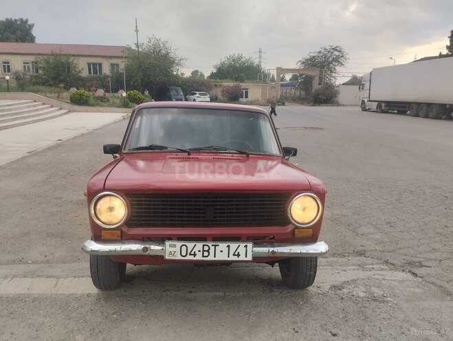 LADA (VAZ) 21011-1