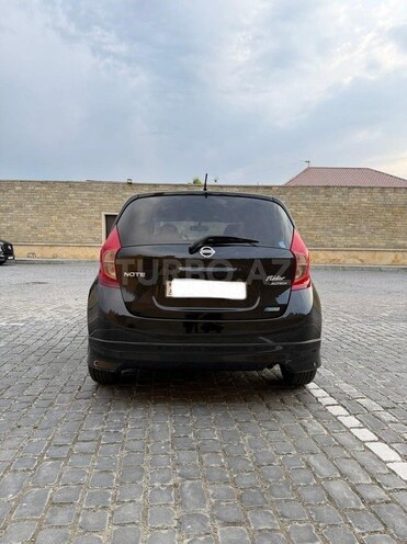 Nissan Note-7