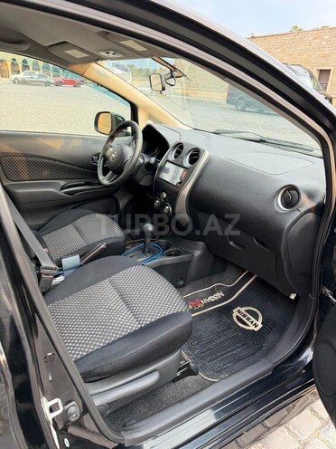 Nissan Note-5