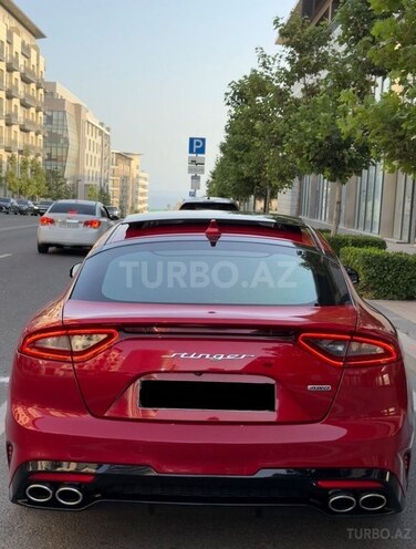 Kia Stinger-2