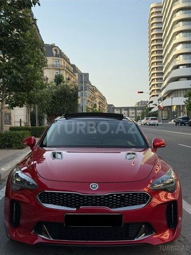 Kia Stinger-1