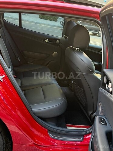 Kia Stinger-10