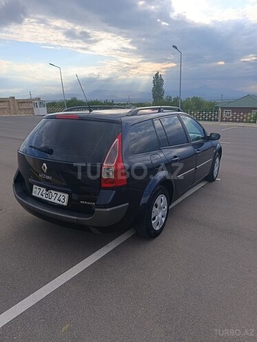 Renault Megane-6