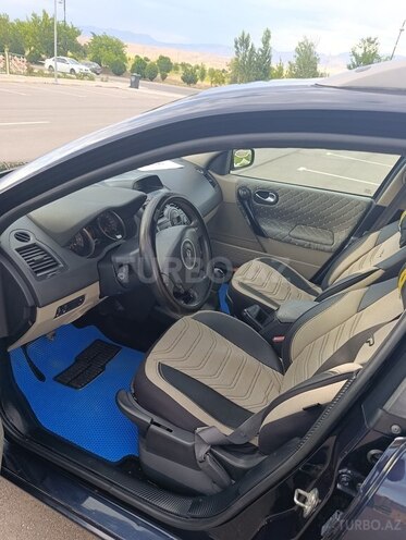 Renault Megane-9