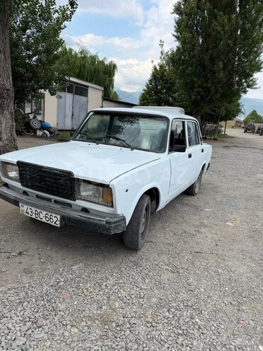 LADA (VAZ) 2107-5