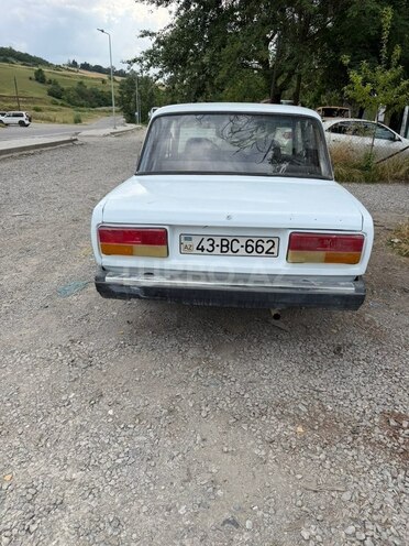 LADA (VAZ) 2107-2