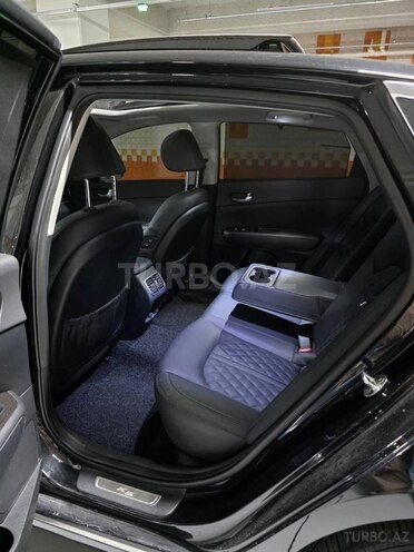 Kia K5-16