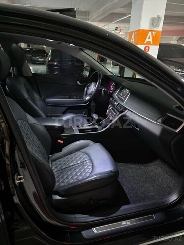Kia K5-12