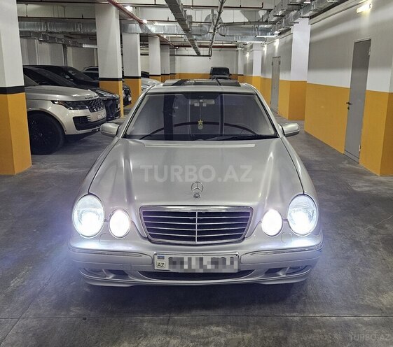 Mercedes E 320-2