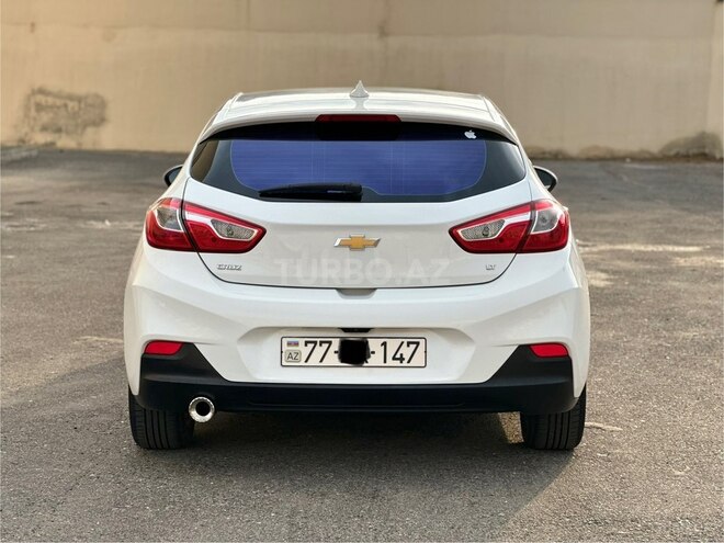 Chevrolet Cruze-10