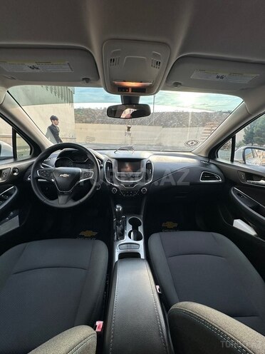 Chevrolet Cruze-16