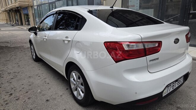 Kia Rio-6